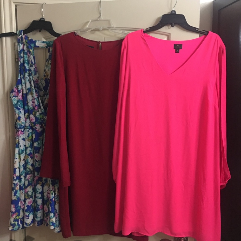 Floral dress: XL, Red: 16, Pink: XL